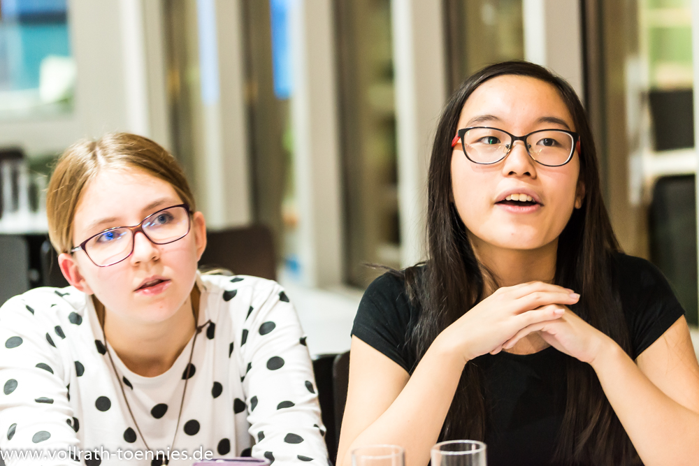 2019 11 23 Karaoke Party 0483